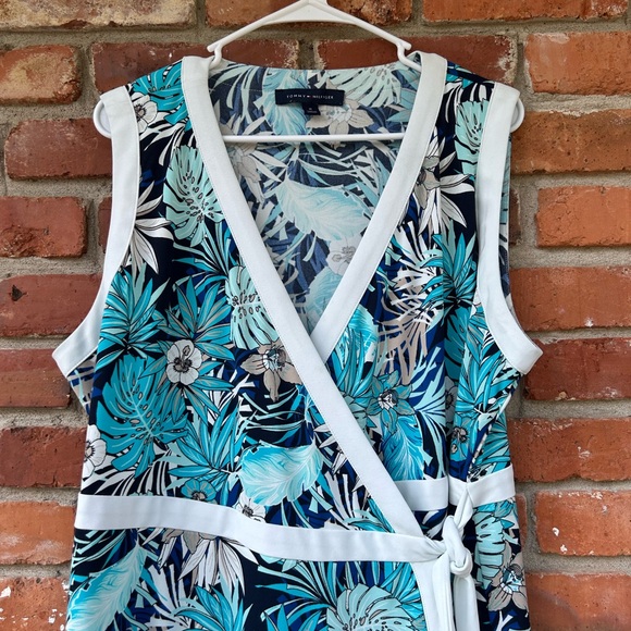 Tommy Hilfiger Blue Tropical Floral Print Wrap Dress Size 18 - Picture 2 of 8